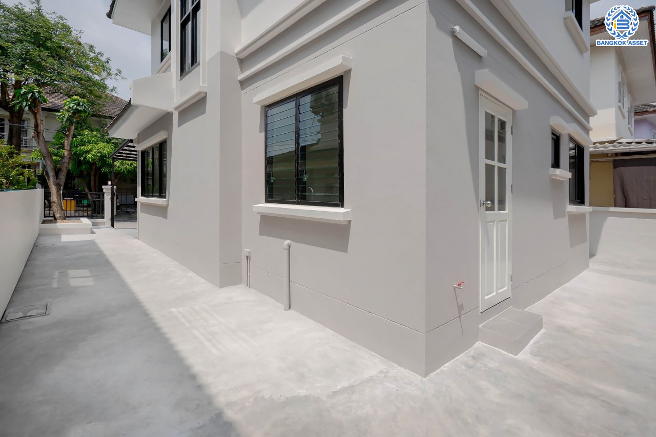 บ้านมือสองตกแต่งใหม่ โครงการ ชัยพฤกษ์ ทวีวัฒนา แบรนด์ LH เนื้อที่ 51 ตร.ว. ตอบโจทย์ทุกการอยู่อาศัย ด้วยฟังก์ชัน 3 ห้องนอน 2 ห้องน้ำ 1 ที่จอดรถ บนทำเลศักยภาพ เชื่อมต่อทางคู่ขนานลอยฟ้าบรมราชชนนี ใกล้ ม.มหิดล และเซ็นทรัลศาลายา